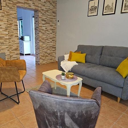Holiday Home Istra With Jacuzzi Медулин Екстер'єр фото