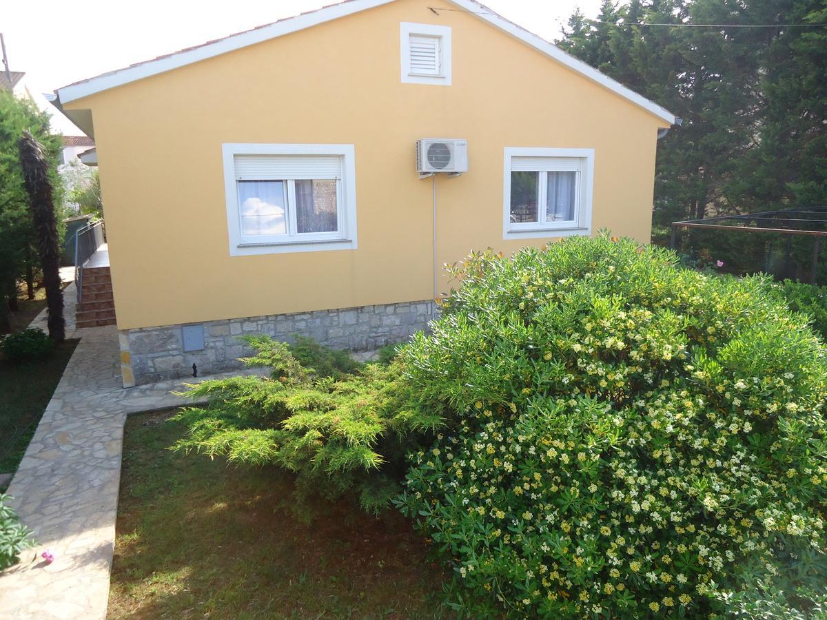 Holiday Home Istra With Jacuzzi Медулин Екстер'єр фото